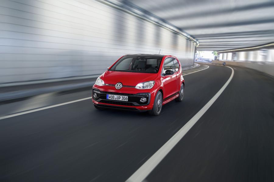  Volkswagen up! GTI 2018 года  (WW) (фото 22 из 41)
